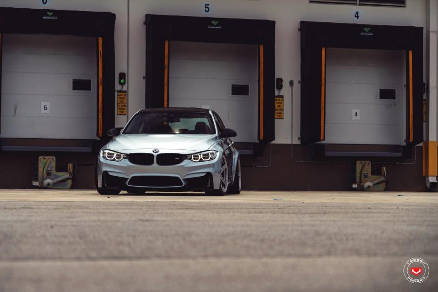  BMW M3 Sedan on Vossen Wheels (M-X5) 2019 года  (фото 5 из 18)